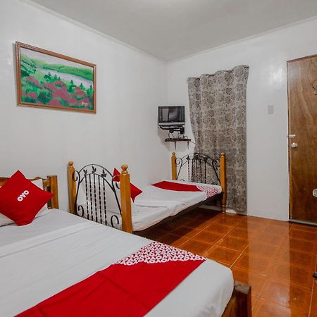 Oyo 741 Sierra Travellers Inn Tagaytay City Kültér fotó
