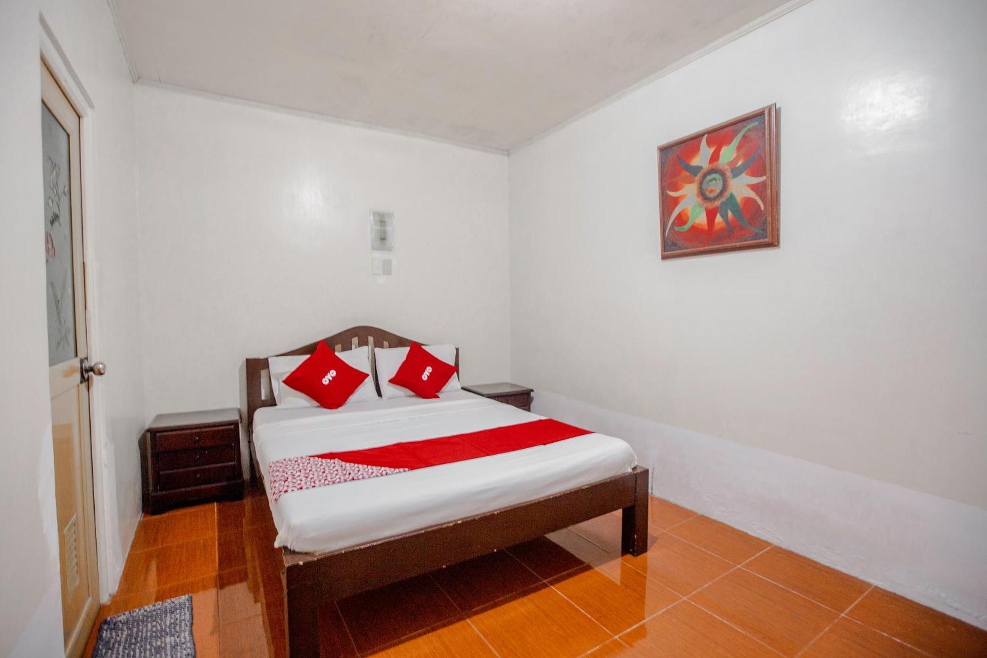 Oyo 741 Sierra Travellers Inn Tagaytay City Kültér fotó